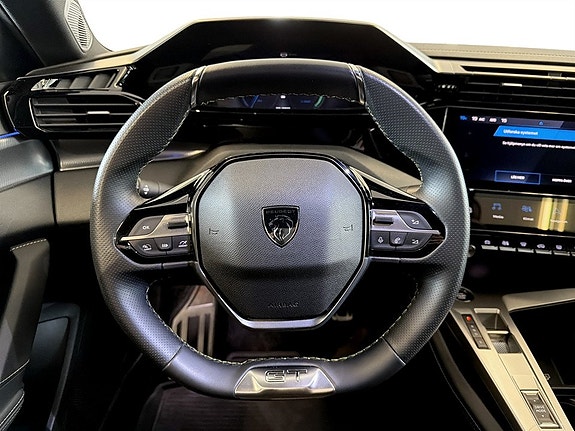 Peugeot e-308 7 of 19
