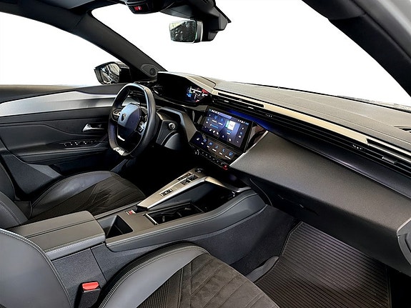 Peugeot e-308 15 of 19