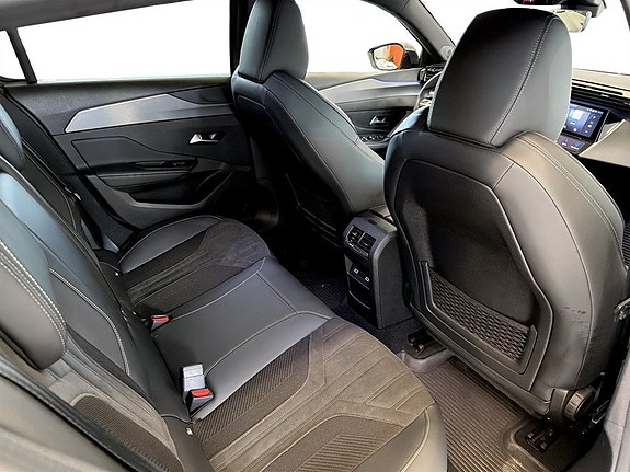 Peugeot e-308 16 of 19