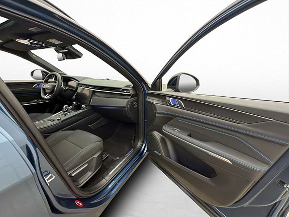 Lynk & Co 01 28 of 30