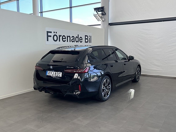 BMW i5 15 of 16