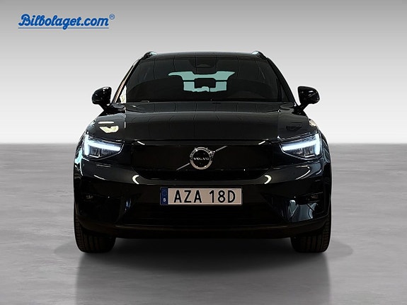 Volvo EX40 2 of 5