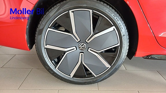 Volkswagen Passat 9 of 27