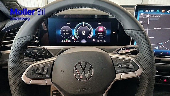 Volkswagen Passat 21 of 27