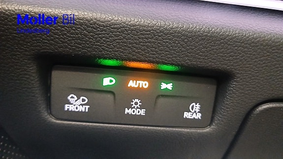 Volkswagen Passat 22 of 27