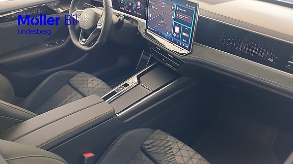 Volkswagen Passat 17 of 27