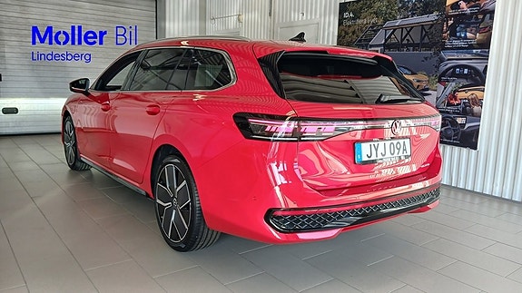 Volkswagen Passat 7 of 27