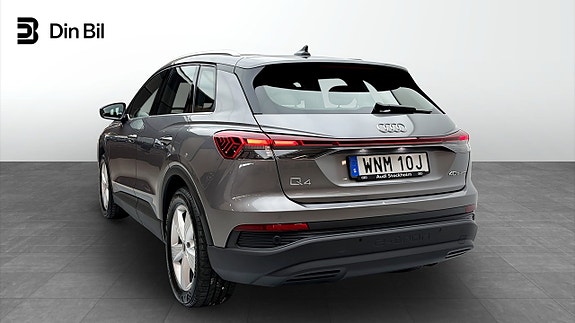 Audi Q4 e-tron 3 of 5