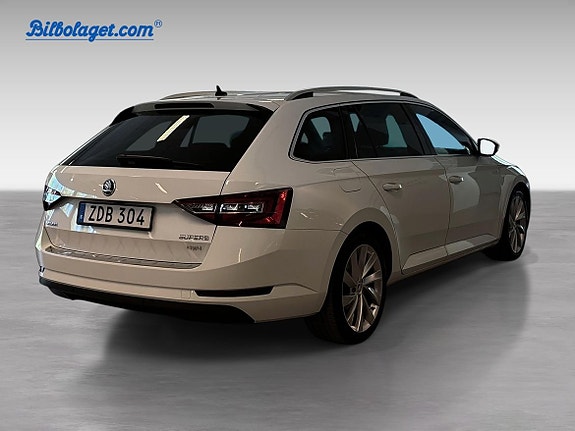 Skoda Superb 4 of 5