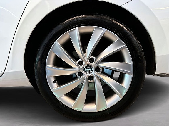 Skoda Superb 7 of 18