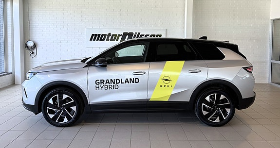 Opel Grandland 8 of 15