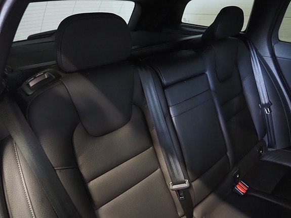 Volvo V60 15 of 25