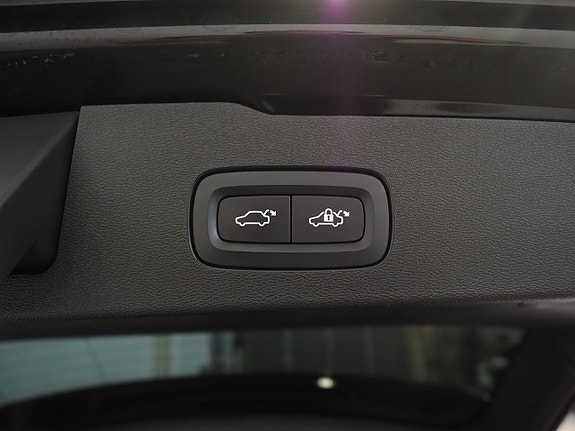 Volvo V60 10 of 25