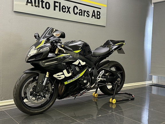 Suzuki Cycles GSX-R600 | Besiktigad | R&G | 766kr / månad 4 of 5