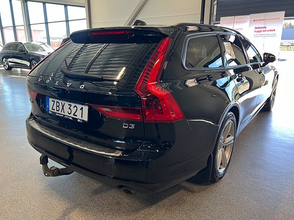 Volvo V90 3 of 5