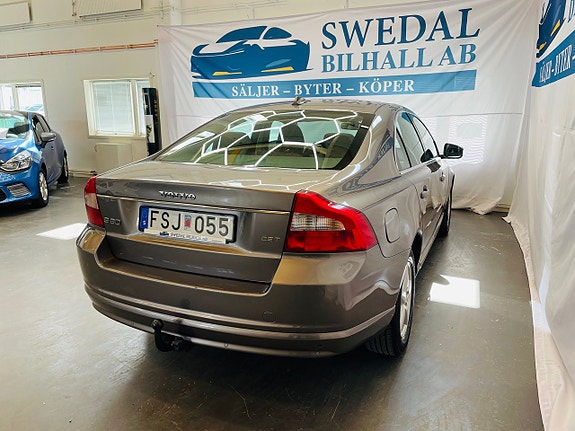 Volvo S80 5 of 5