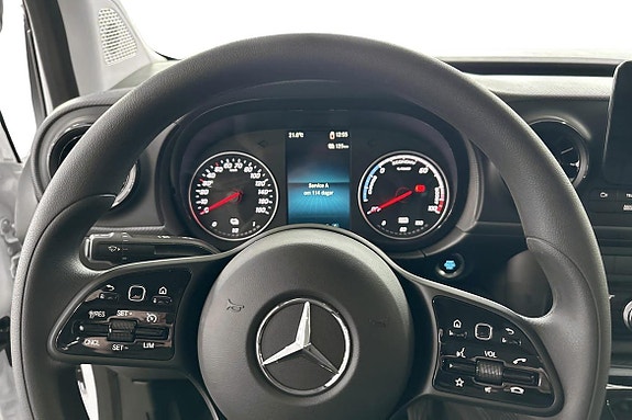 Mercedes-Benz eCitan 8 of 12