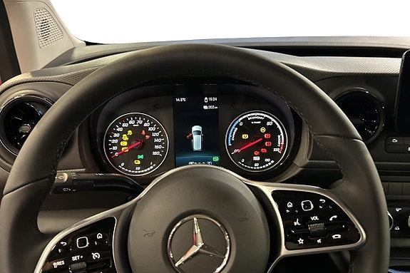 Mercedes-Benz eCitan 11 of 15