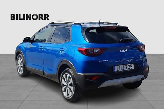 Kia Stonic 2 of 5