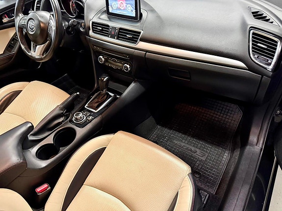 Mazda 3 6 of 17