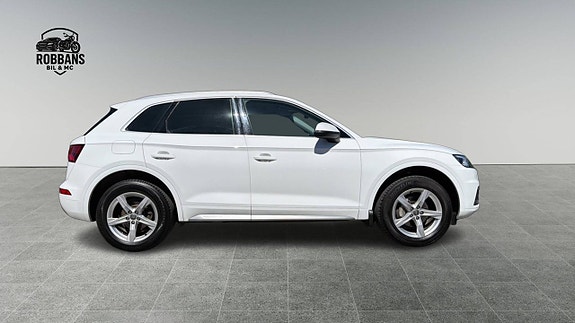 Audi Q5 4 of 5