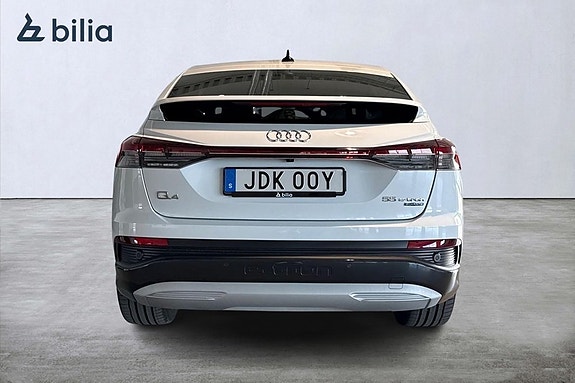 Audi Q4 Sportback e-tron 4 of 5