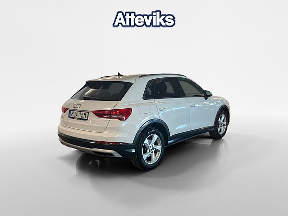 Audi Q3 3 of 5
