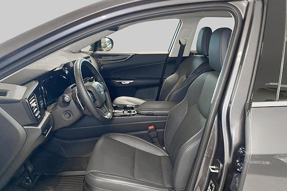 Lexus NX450h+ 6 of 10