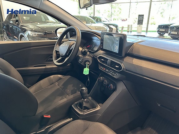 Dacia Sandero 7 of 14