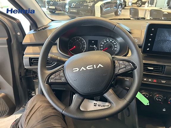 Dacia Sandero 9 of 14
