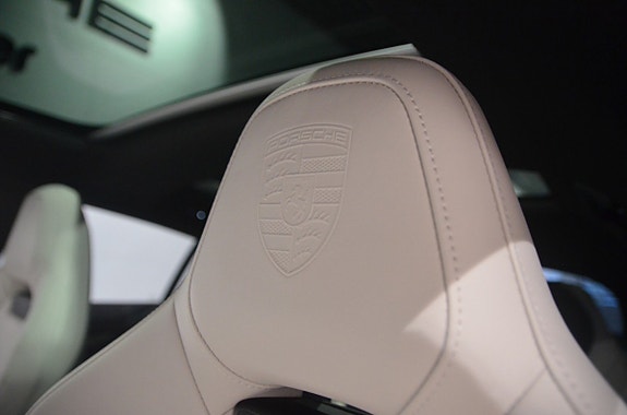 Porsche Panamera 4S 21 of 24