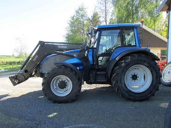 Valtra T140 med lastare
