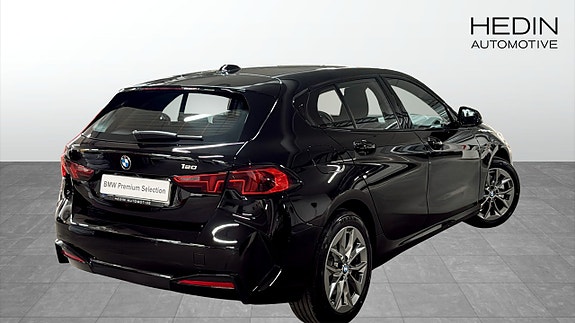 BMW 120 2 of 5