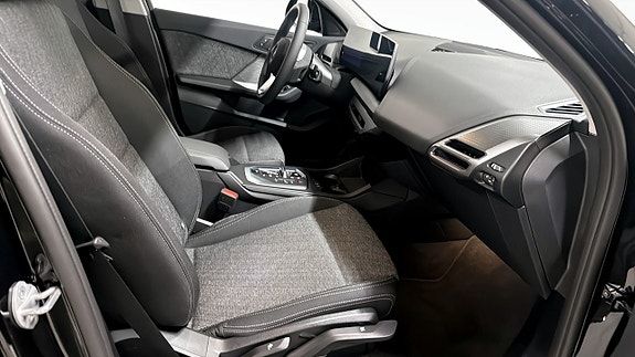 BMW 120 3 of 5