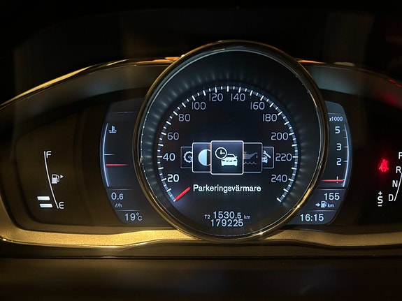 Volvo XC60 13 of 26