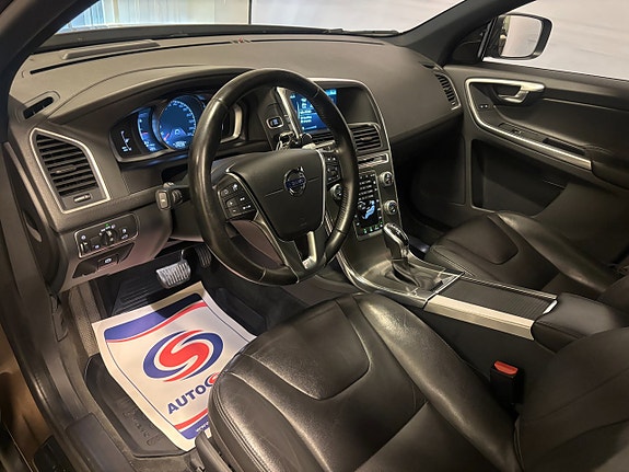 Volvo XC60 6 of 26
