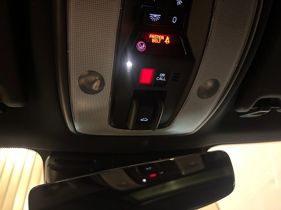 Volvo XC60 19 of 26