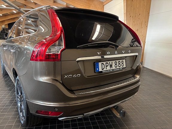 Volvo XC60 4 of 26