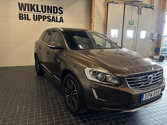 Volvo XC60 3 of 26