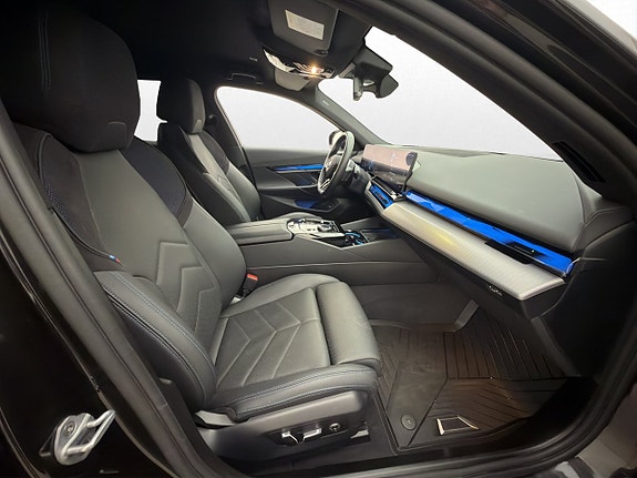 BMW i5 22 of 30