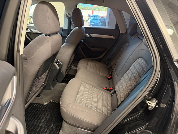 Audi Q3 13 of 19