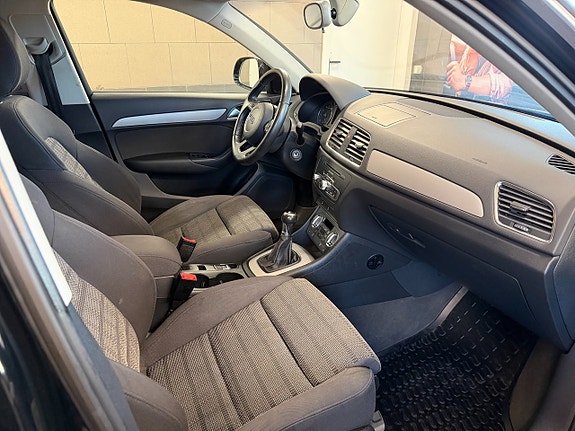 Audi Q3 14 of 19