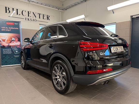 Audi Q3 2 of 5
