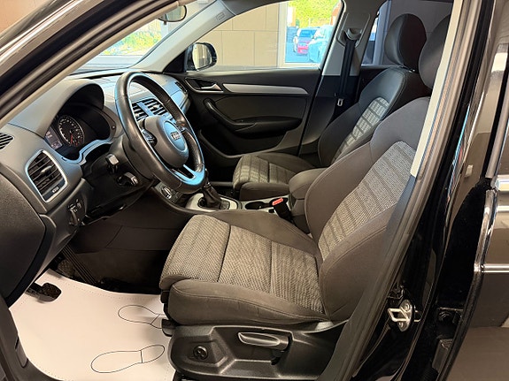 Audi Q3 11 of 19