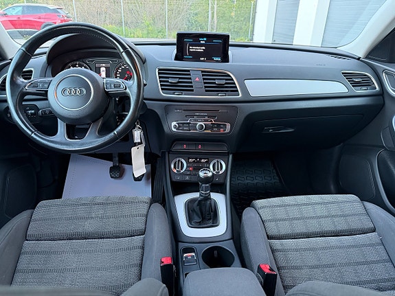 Audi Q3 17 of 19