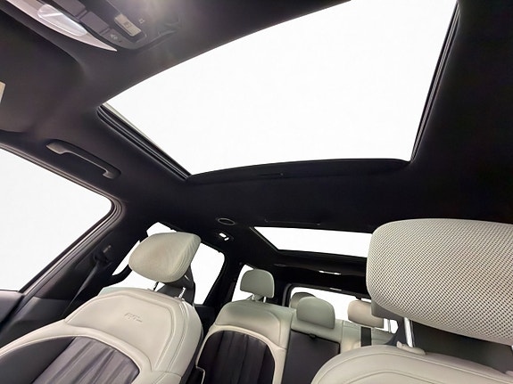 Kia EV9 14 of 30