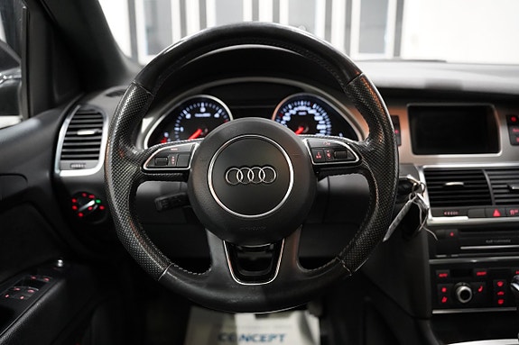 Audi Q7 13 of 26