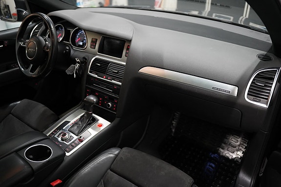 Audi Q7 11 of 26