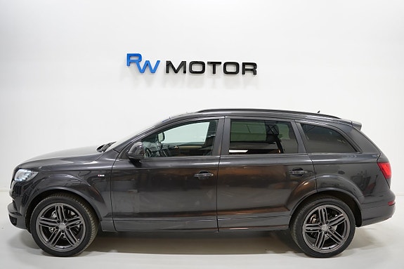 Audi Q7 4 of 5