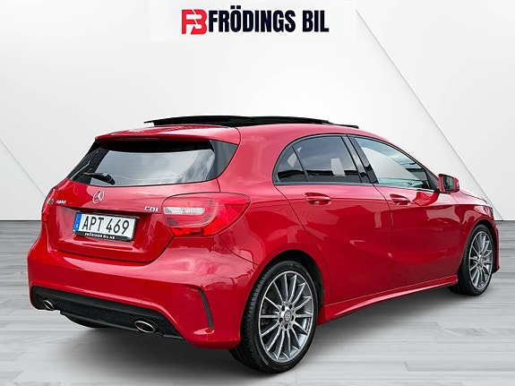 Mercedes-Benz A180 4 of 5